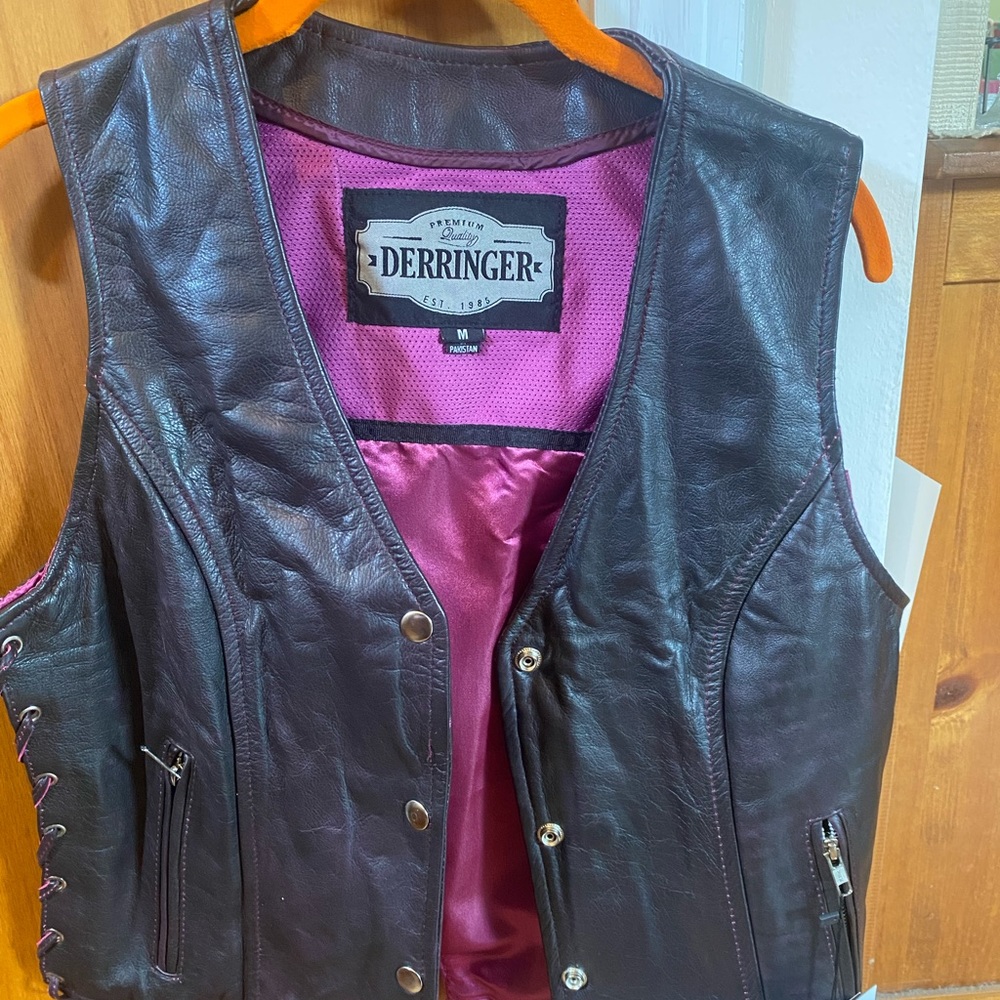 Women’s Leather Motorcycle vest NWT
